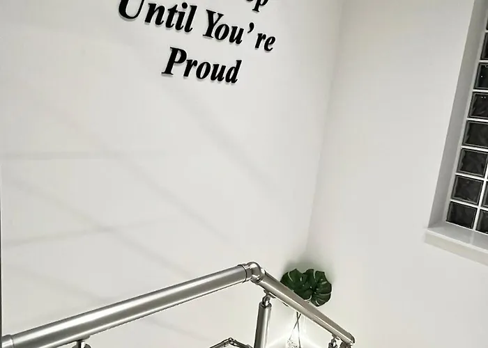 Apartment Blueline 2